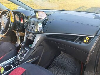Opel Zafira - 3