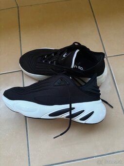 Predám adidas botasky veľkosť 41,5 - 3
