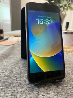 iPhone 8 - 3