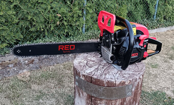 Benzínová píla Red Technic 5,7HP 40+45cm, komplet - 3