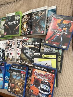 Playstation obaly + manualy - 3
