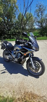 Yamaha FZ6 - 3