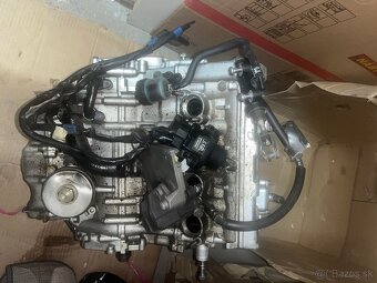 Yamaha FZS 600 Fazer Motor - 3