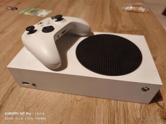 Xbox Series S | PS4 - 3