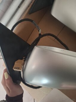 Spatne zrkadla audi a8 d3 - 3