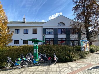 KOMERČNÍ BUDOVA HLUČÍN (CZ) - 3