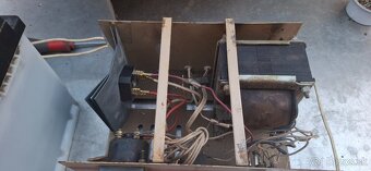 Ruska  auto  nabíjačka do 6 ampere - 3