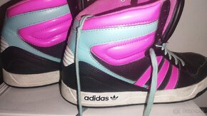 Botasky Adidas - 3