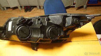 Svetlome opel insignia A pravy predny - 3