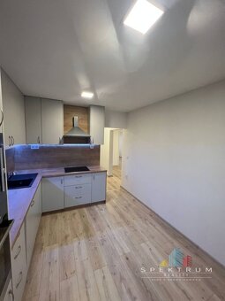 PREDANÉ-SPEKTRUM REALITY- Na PREDAJ 3 -izbový byt, 70 m2, Ha - 3