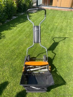 Vretenova kosačka Fiskars - 3