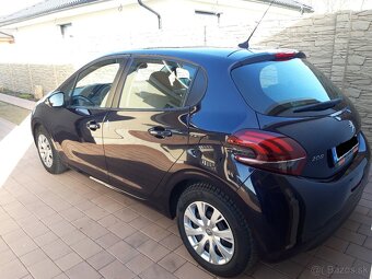 Peugeot 208 - 3