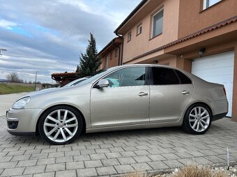 Volkswagen Jetta - 3
