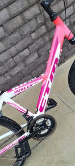 REZERVOVANY ... Bicykel Ctm 24" willy pink - 3