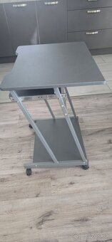 Predám PC stolík šedý - 3