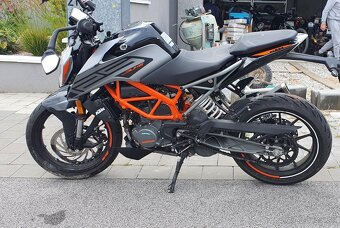 KTM 125 Duke - 3