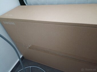 SAMSUNG Odyssey G65B (VA, 32", 1440p, 240 Hz) - 3