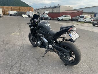 Kawasaki Z900 - 3