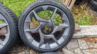 4x98 R17 --- FIAT 500e ABARTH - 3
