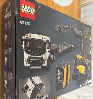 Lego Technic 42175 Tahac a pasovy bager Volvo - 3