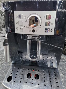 Kávovar DeLonghi Magnifica S - 3