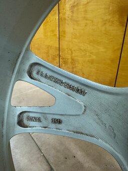 Elektrón originál Ford R18 - 3