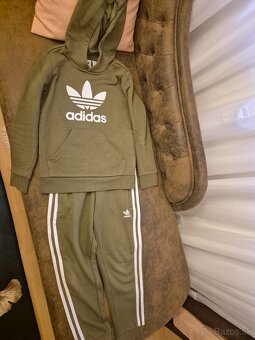 Tepláková súprava Adidas 7-8 rokov - 3