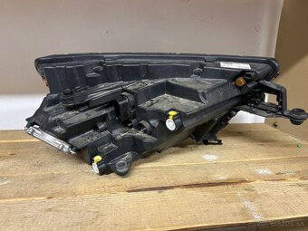 Skoda Kamiq svetlo 658941015B - 3