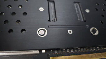 Asus STRIX GTX980 - 3