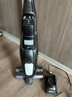 Tyčový vysávač SAMSUNG POWER™ Stick Parquet - 3
