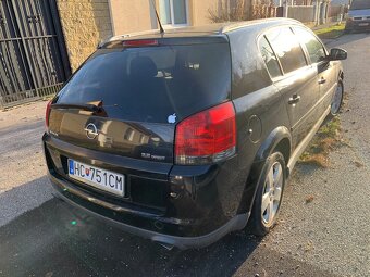 Signum 2,2 direct 114kw benzín 5 AT - 3