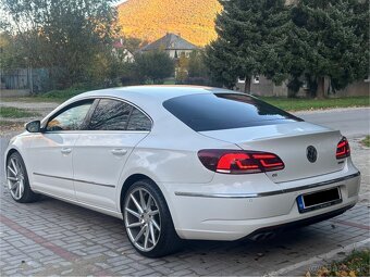 Volkswagen Passat CC 2.0TDI - 3