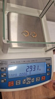 Predám zlaté náušnice 585/1000. 2.92 g - 3