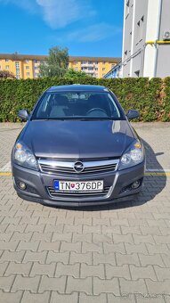 Astra 1,6 benzin 85kw 2011 - 3