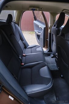 Predám Volvo XC60 2.4 D, 4x4, automat - 3