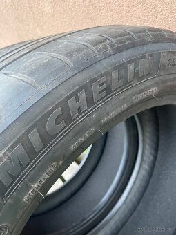 Michelin 255/45 R19 2x=80e - 3