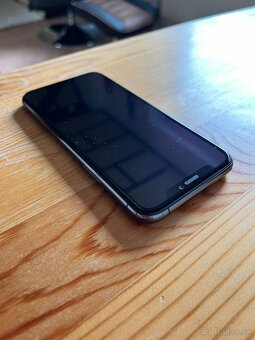 Iphone 11 pro 64GB sivý - 3
