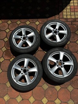 Predám disky Dezent R17 s pneu Pirelli - 3