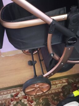 Predam zánovný kočík MAMA Kiddies,od rodiny sme dostali dva - 3