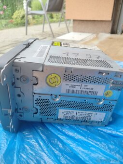 VW/Blaupunkt Radio Navigation MFD2 DVD – 1K0 035 198 C - 3