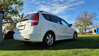 Hyundai i30 cw,  kupované v SR, vyhrievané sedadlá - 3