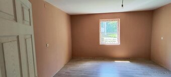 ČIASTOČNE ZREKONŠTRUOVANÝ VIDIECKY DOM - 3