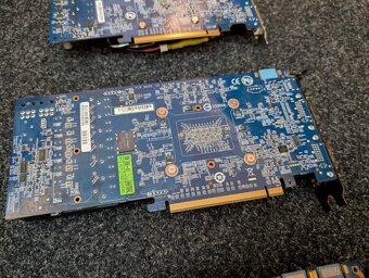 GIGABYTE GTX 460 Super OC 1GB WINFORCE - 3