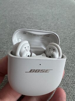 BOSE QuietComfort Ultra Earbuds White - 3