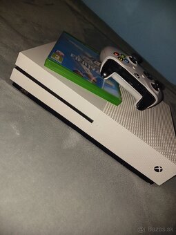 Xbox one s 356Gb - 3