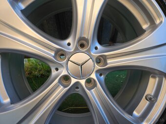 Originálna zimná sada Mercedes 5x112 r18 + 235/60 r18 - 3