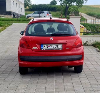 Peugeot 207 1.4 benzín 116 700km - 3