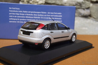 1:43 modely Ford - 3