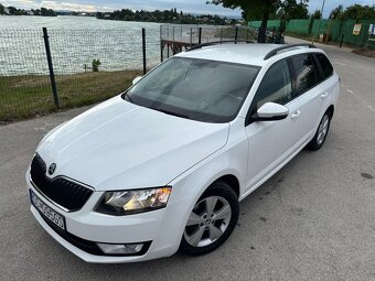 Škoda Octavia combi 2.0 tdi Style - 3
