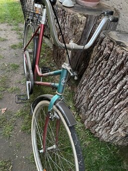 Predam ,darujem starší mestský bicykel - 3